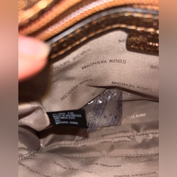 🌺⭐️🌺 HP 🌺⭐️🌺NWOT— Michael Kors crossbody 🌺⭐️🌺 - Picture 8 of 13